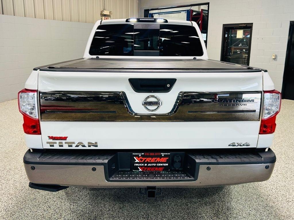Nissan Titan Platinum Reserve Crew Cab 4WD 2019
