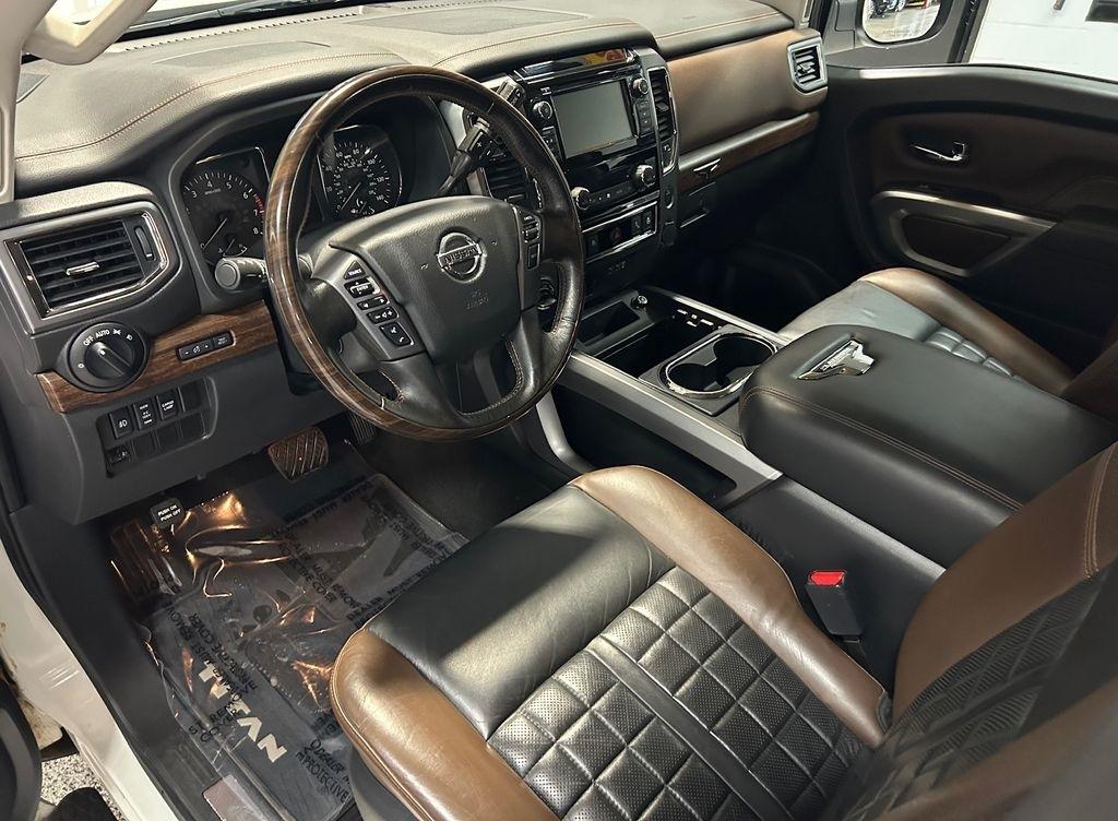 Nissan Titan Platinum Reserve Crew Cab 4WD 2019
