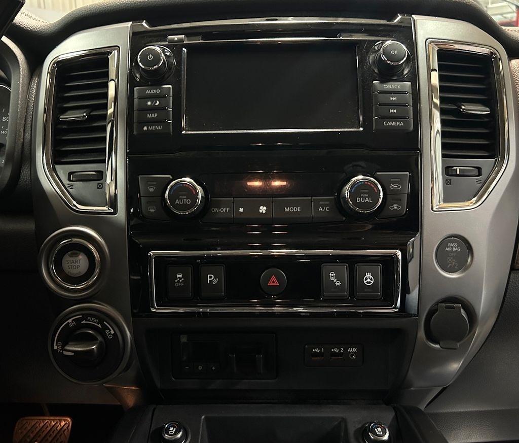 Nissan Titan Platinum Reserve Crew Cab 4WD 2019