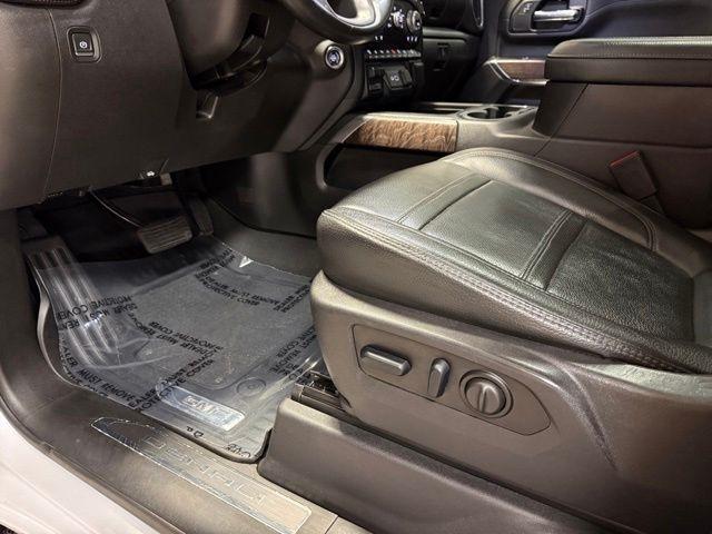 GMC Sierra 2500HD 4WD Crew Cab 159" Denali 2023