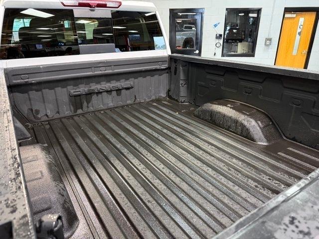 GMC Sierra 2500HD 4WD Crew Cab 159" Denali 2023