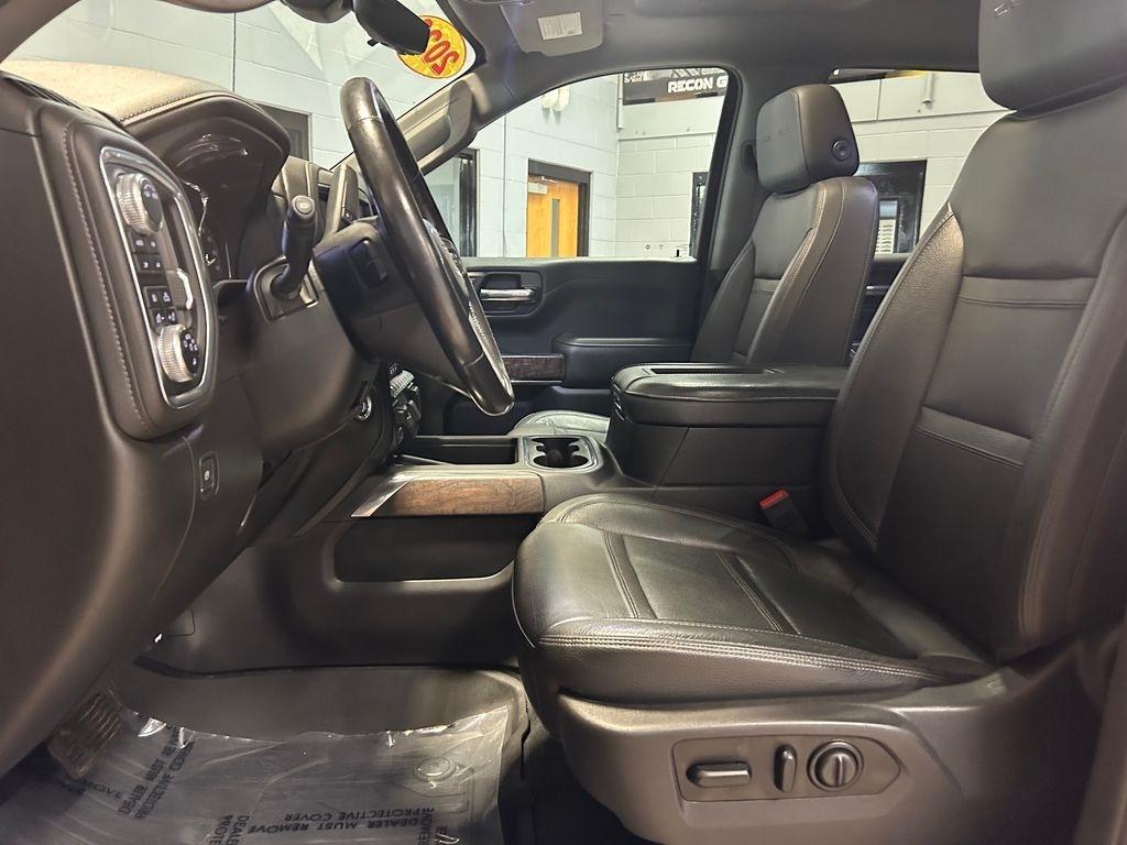 GMC Sierra 1500 4WD Crew Cab 147" Denali 2020