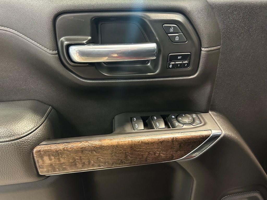 GMC Sierra 1500 4WD Crew Cab 147" Denali 2020