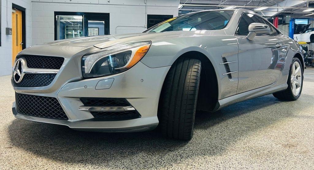 Mercedes-Benz SL-Class 2dr Roadster SL 550 2013