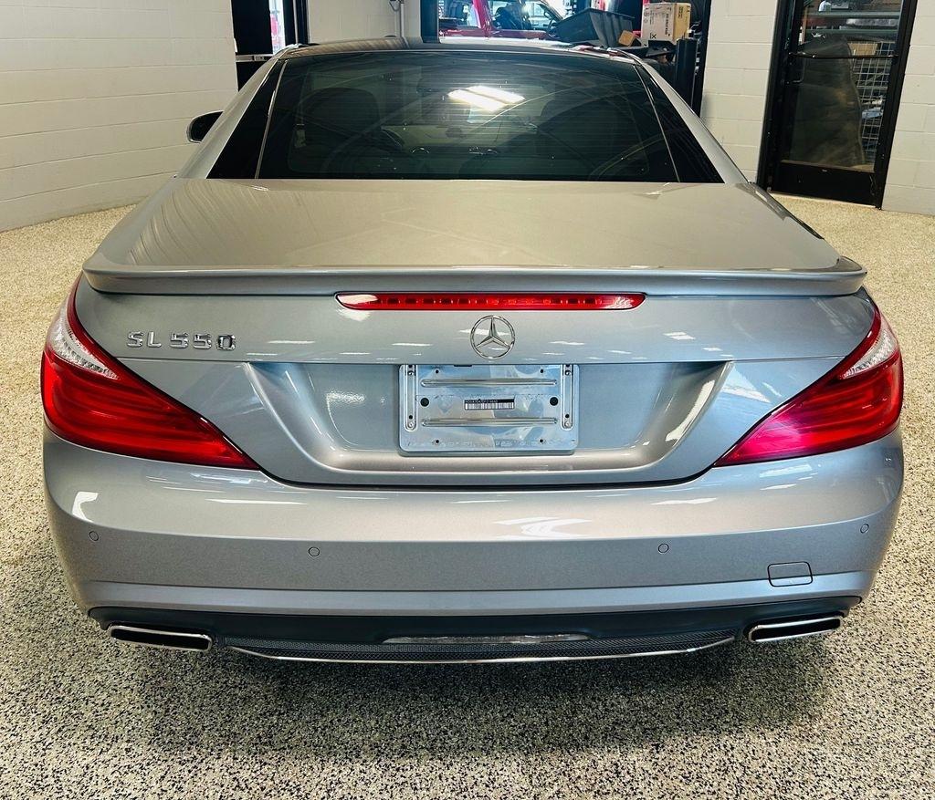 Mercedes-Benz SL-Class 2dr Roadster SL 550 2013