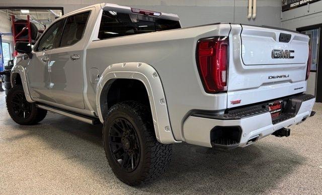 GMC Sierra 1500 4WD Crew Cab 147" Denali Ultimate 2022