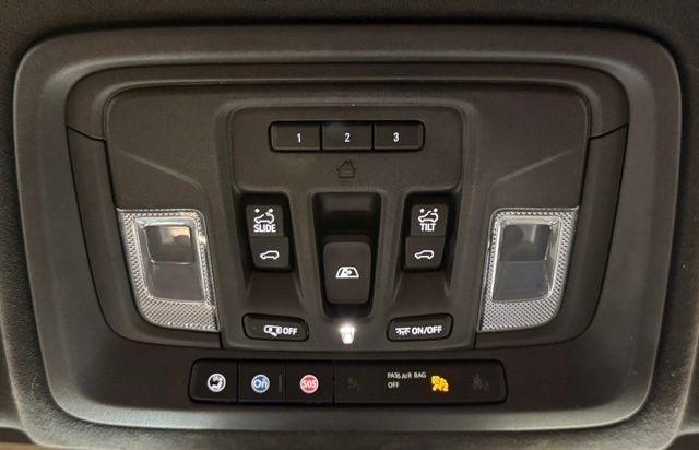 GMC Sierra 1500 4WD Crew Cab 147" Denali Ultimate 2022
