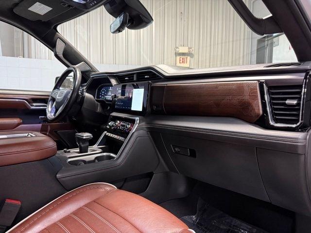 GMC Sierra 1500 4WD Crew Cab 147" Denali Ultimate 2022