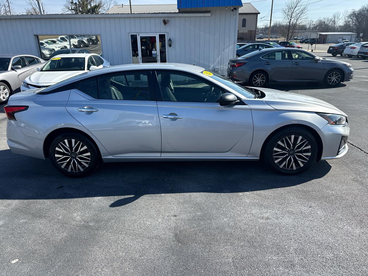 Nissan Altima SV 2024