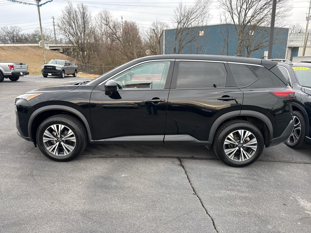 Nissan Rogue SV 2023