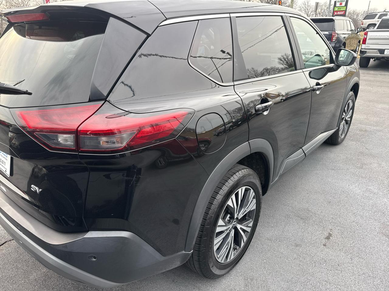 Nissan Rogue SV 2023