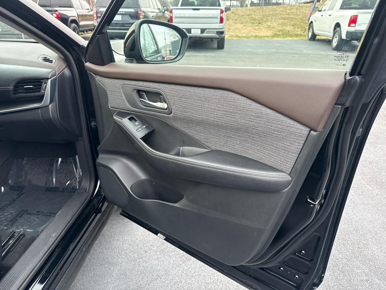 Nissan Rogue SV 2023