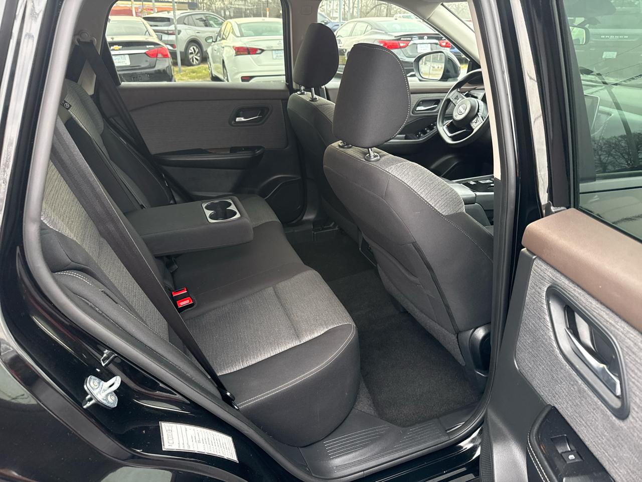 Nissan Rogue SV 2023