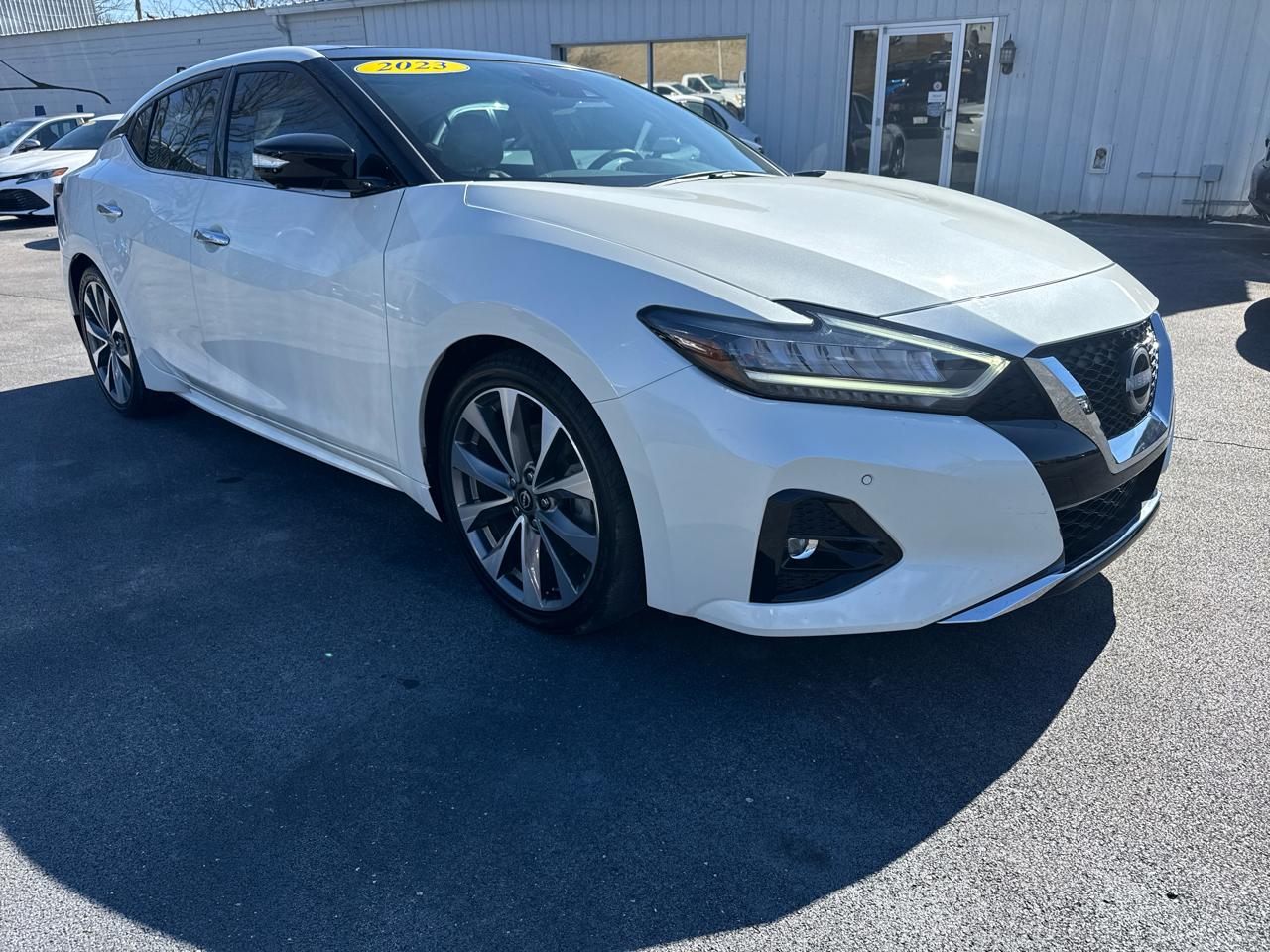 Nissan Maxima Platinum 2023