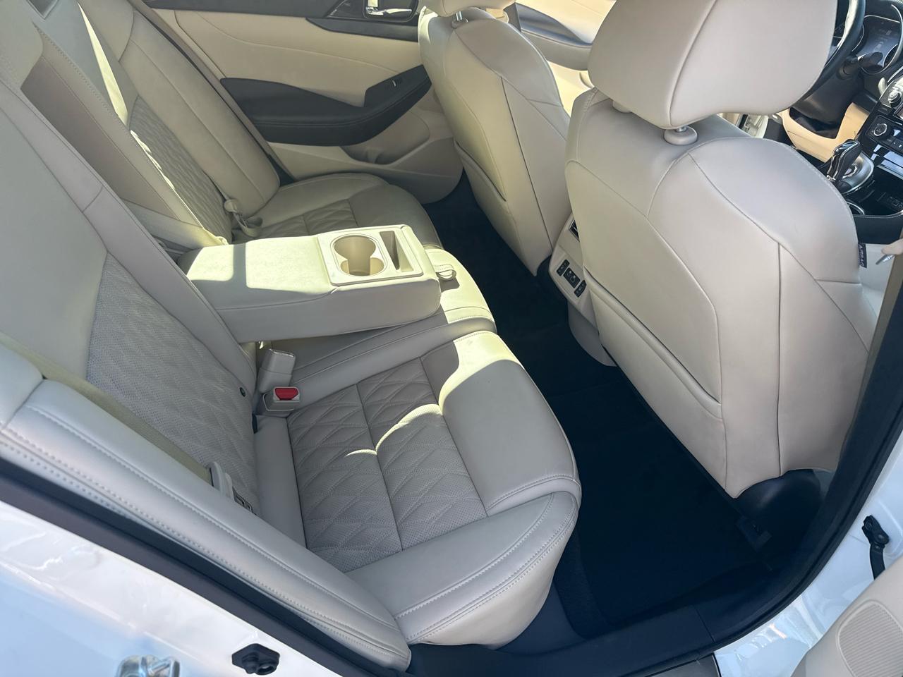 Nissan Maxima Platinum 2023