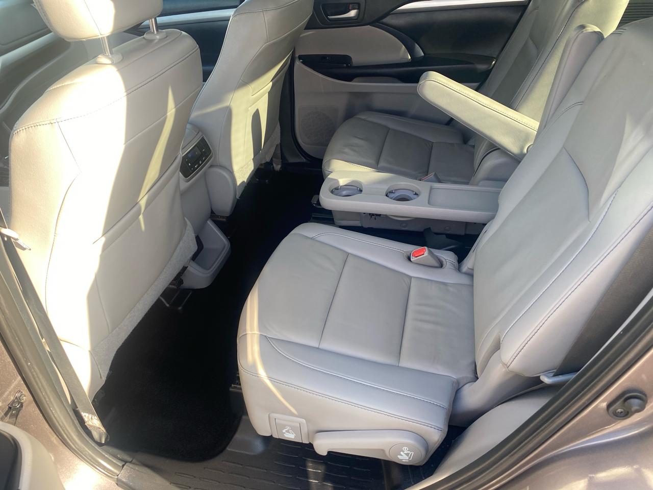 Toyota Highlander  2019