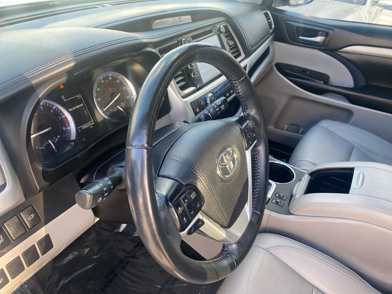 Toyota Highlander  2019