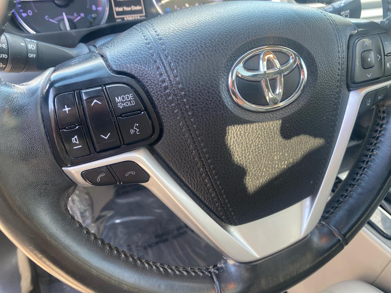 Toyota Highlander  2019