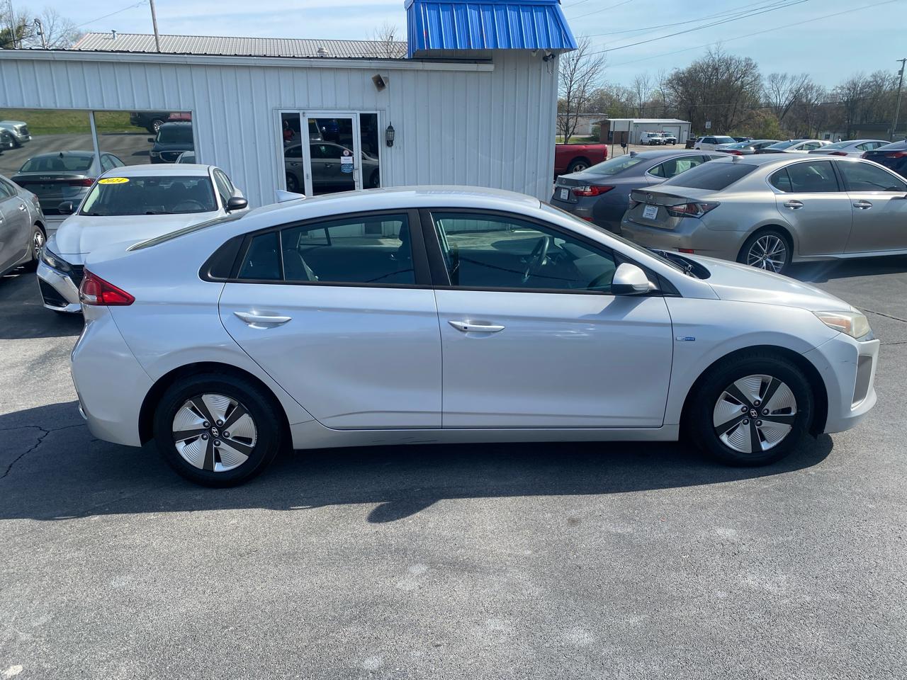 Hyundai Ioniq Hybrid  2019