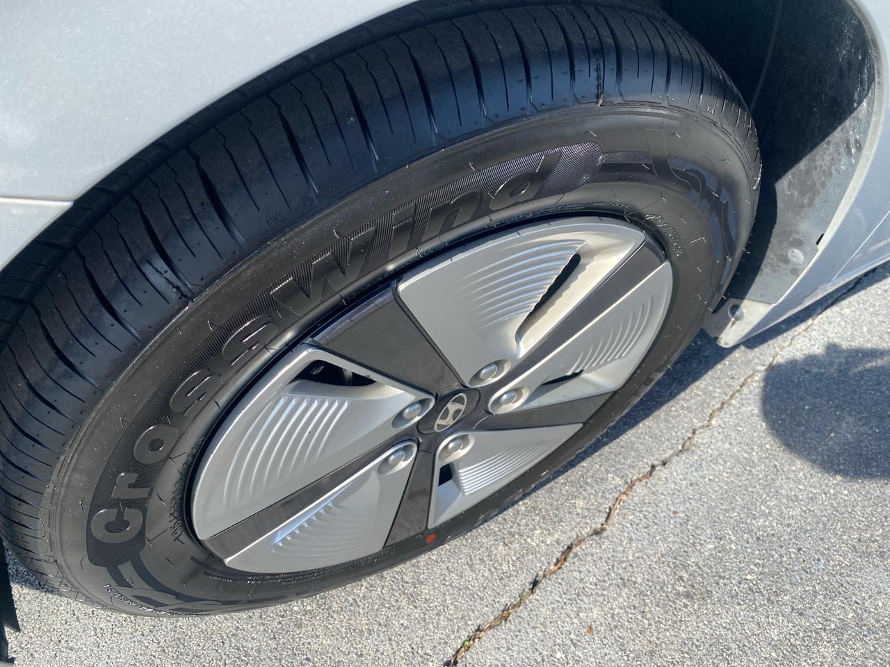 Hyundai Ioniq Hybrid  2019