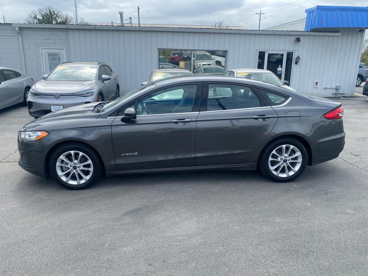 Ford Fusion Hybrid  2019