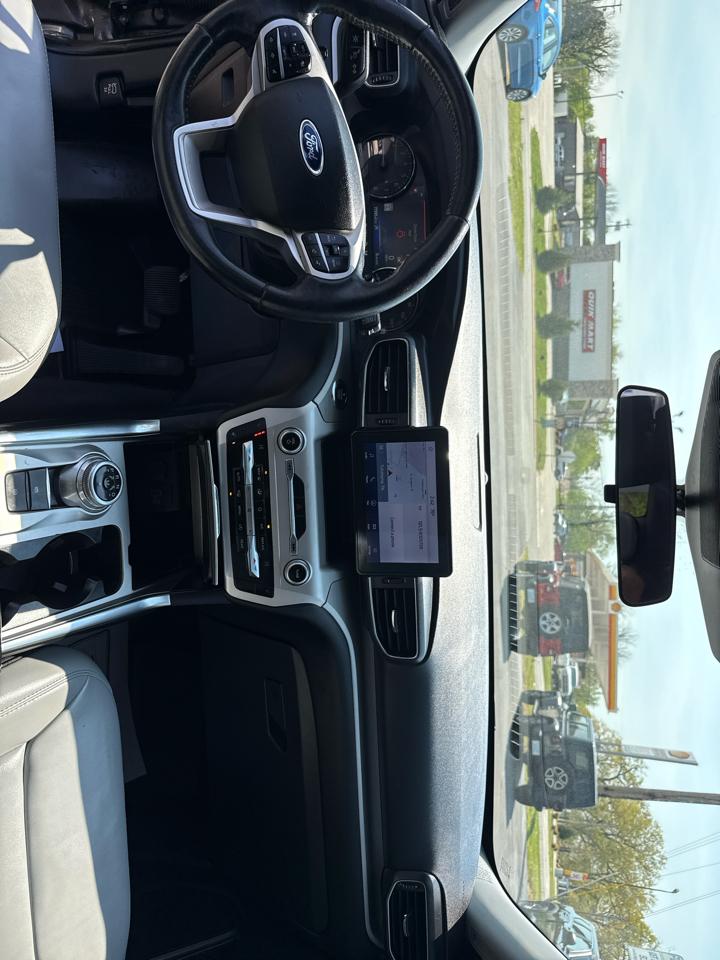 Ford Explorer XLT 2021