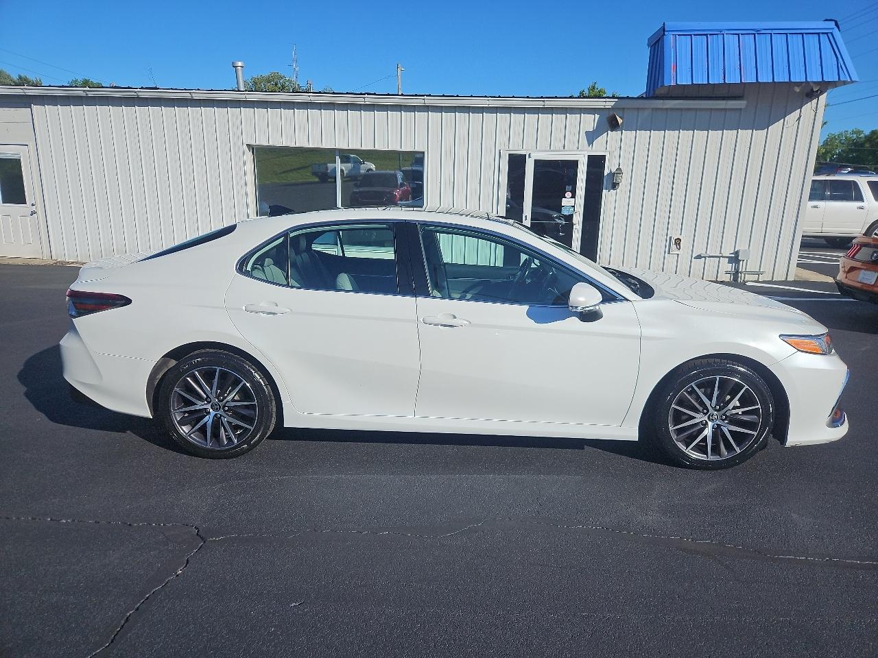 Toyota Camry  2022