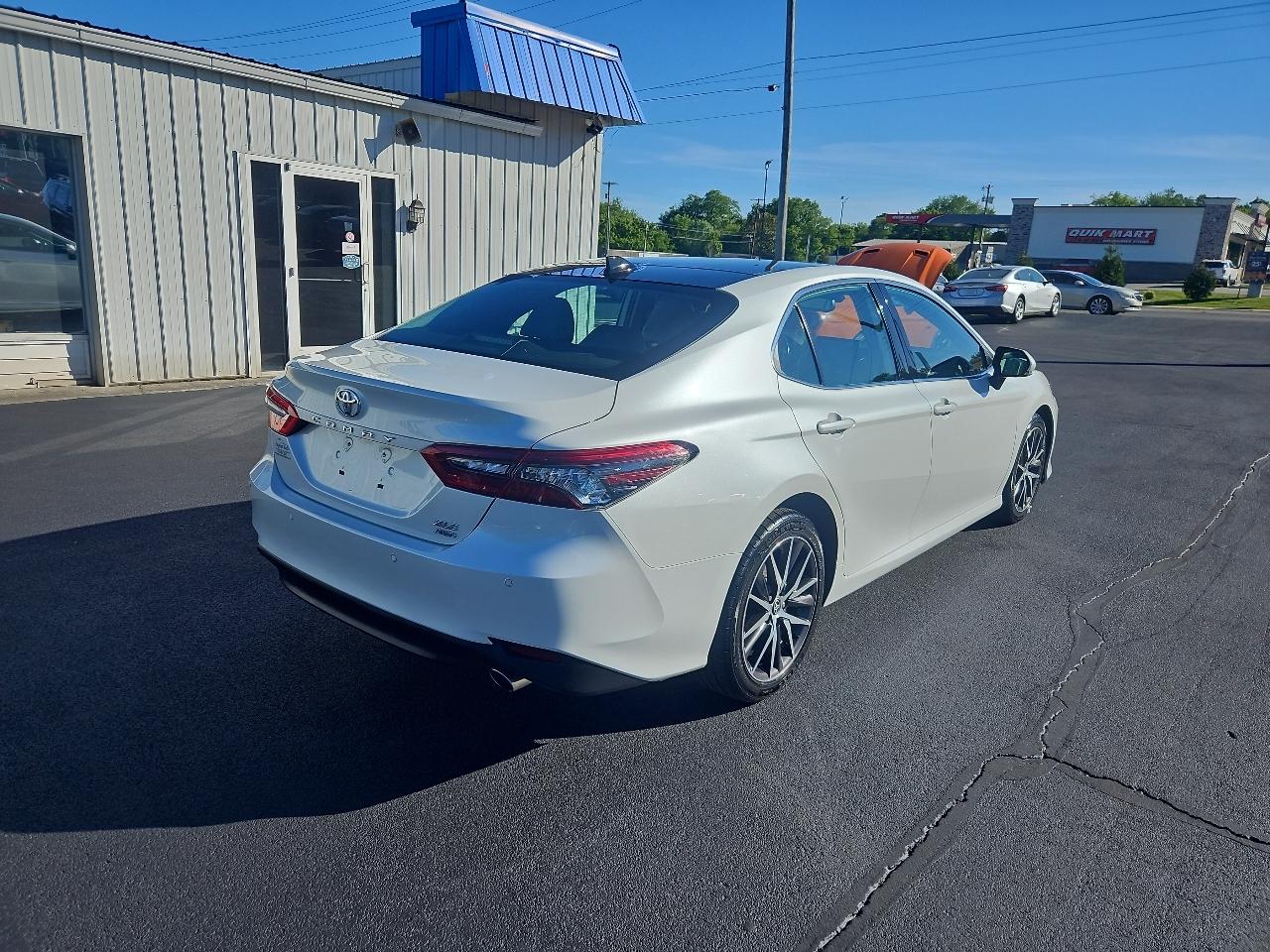 Toyota Camry  2022