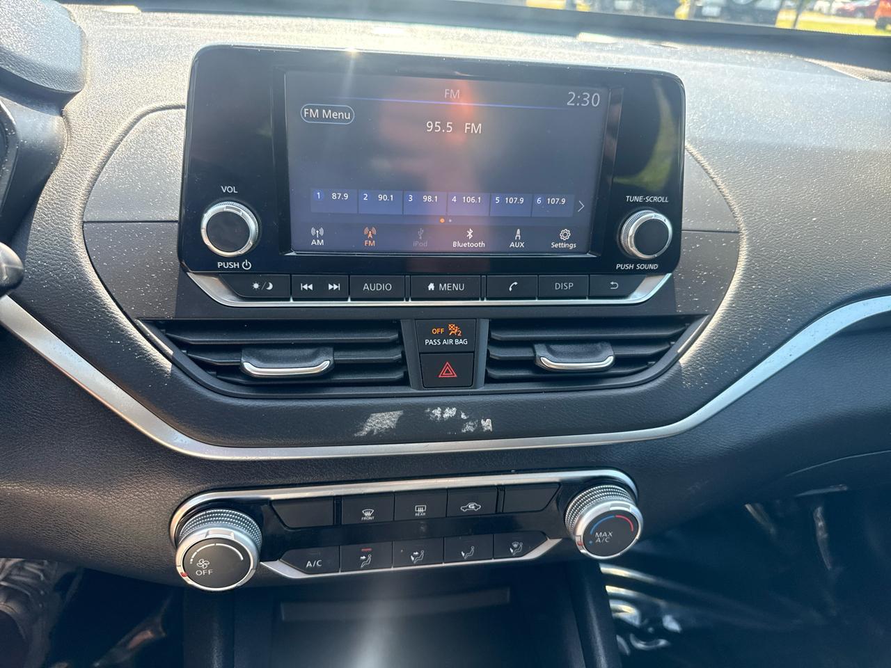 Nissan Altima  2021