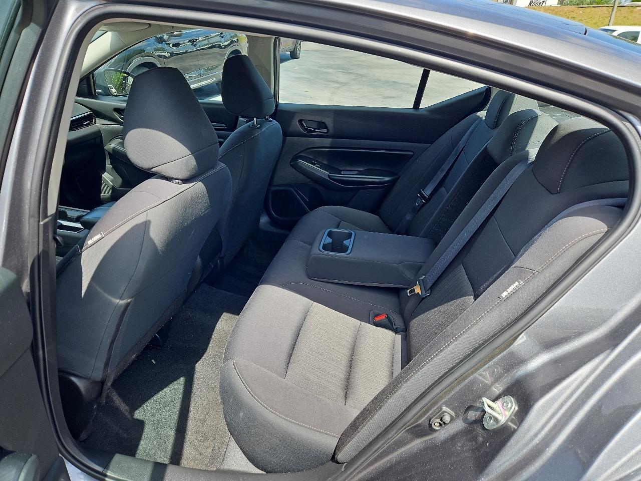 Nissan Altima  2024