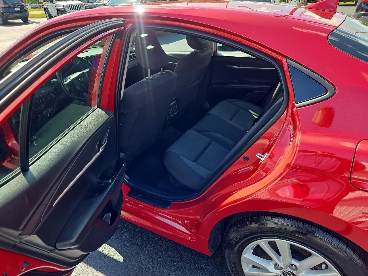 Toyota Camry Hybrid XSE 2025