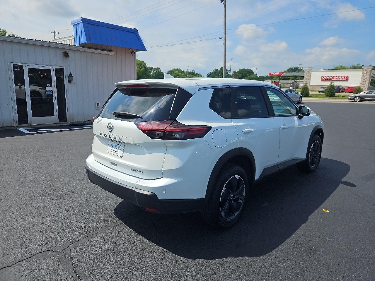 Nissan Rogue  2024