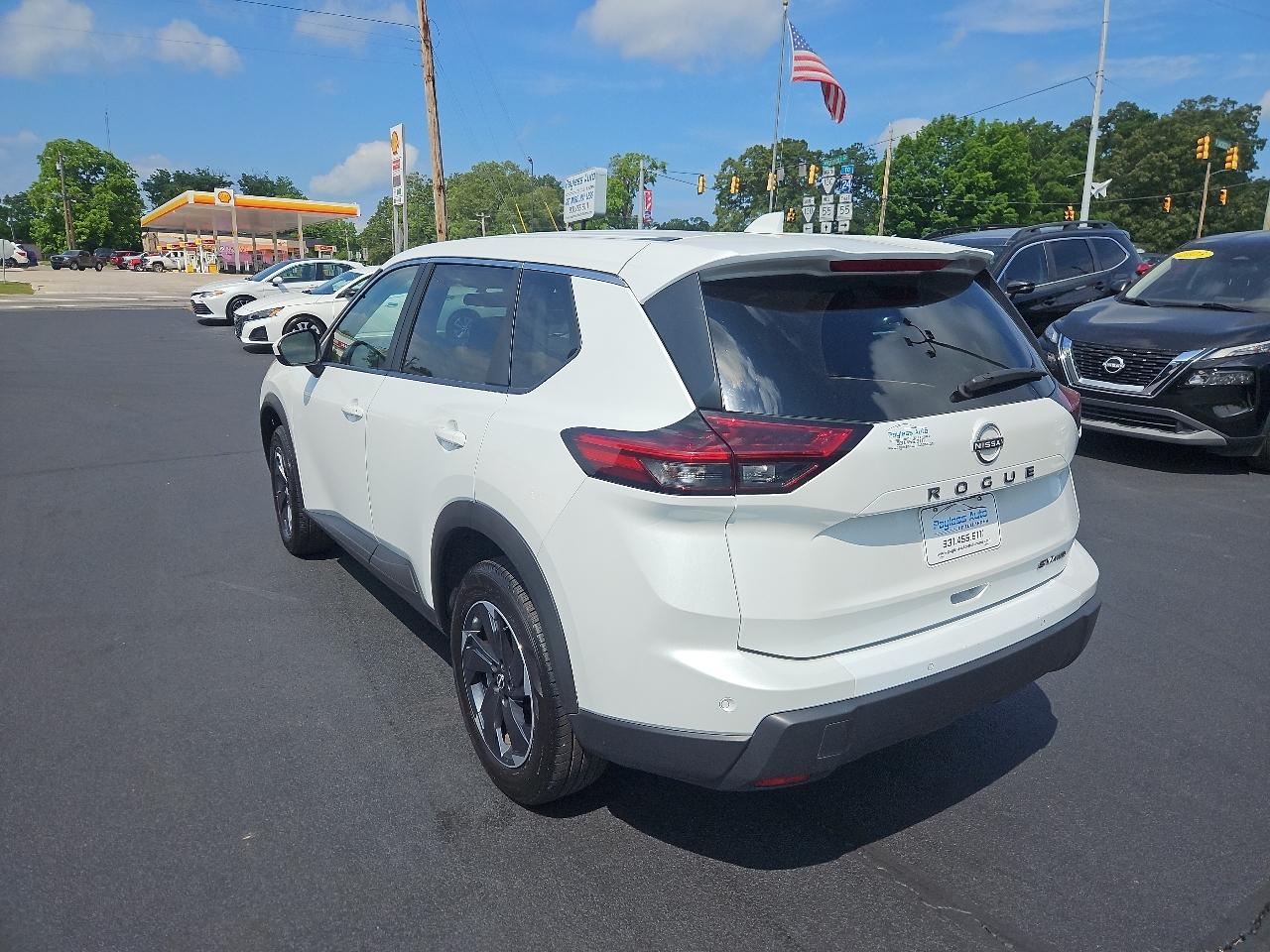 Nissan Rogue  2024