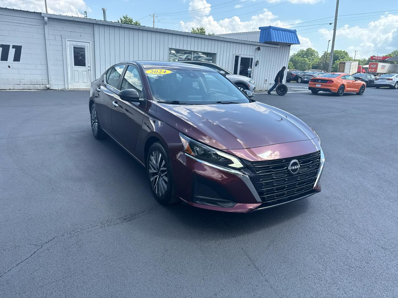 Nissan Altima  2024