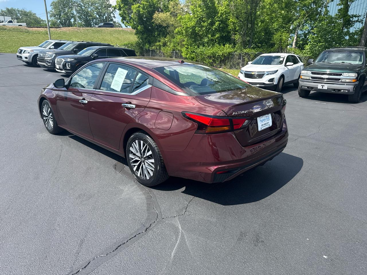 Nissan Altima  2024