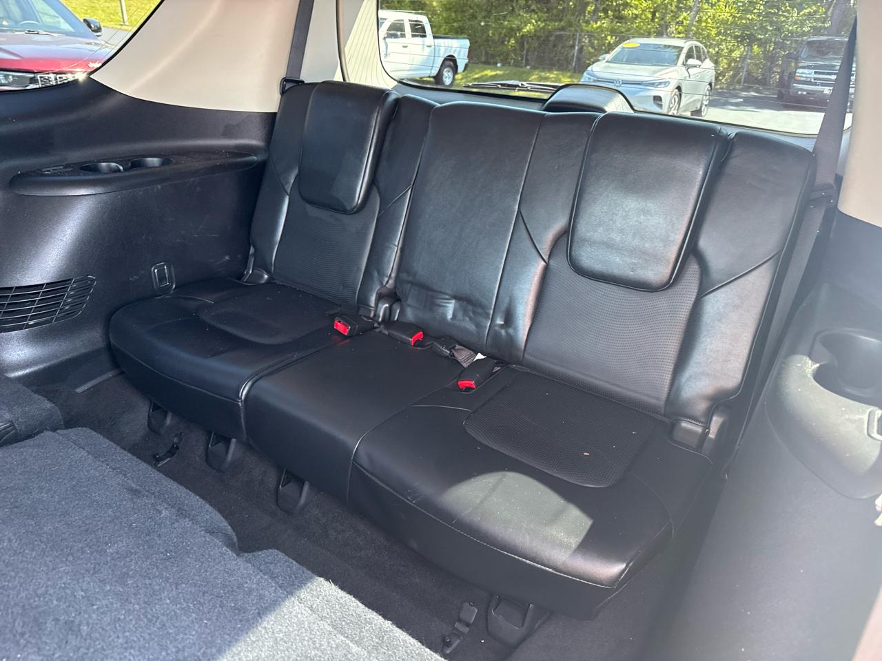 Nissan Armada  2020