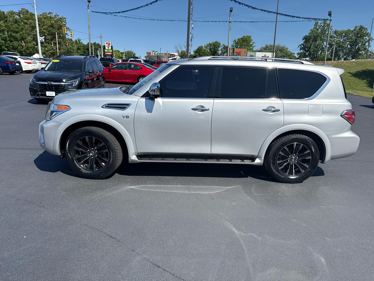 Nissan Armada  2020
