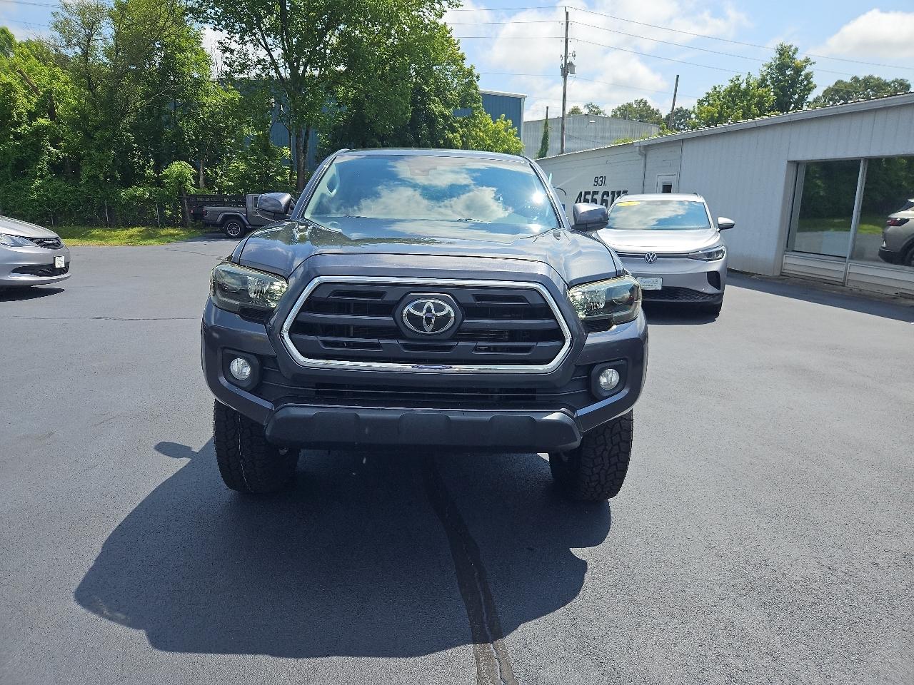 Toyota Tacoma  2019