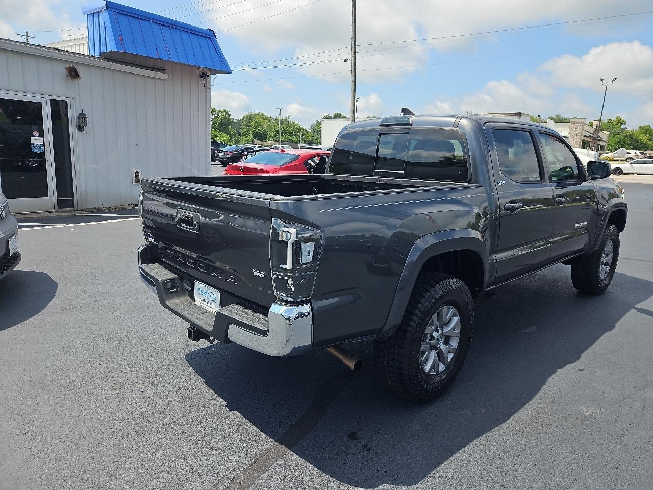 Toyota Tacoma  2019