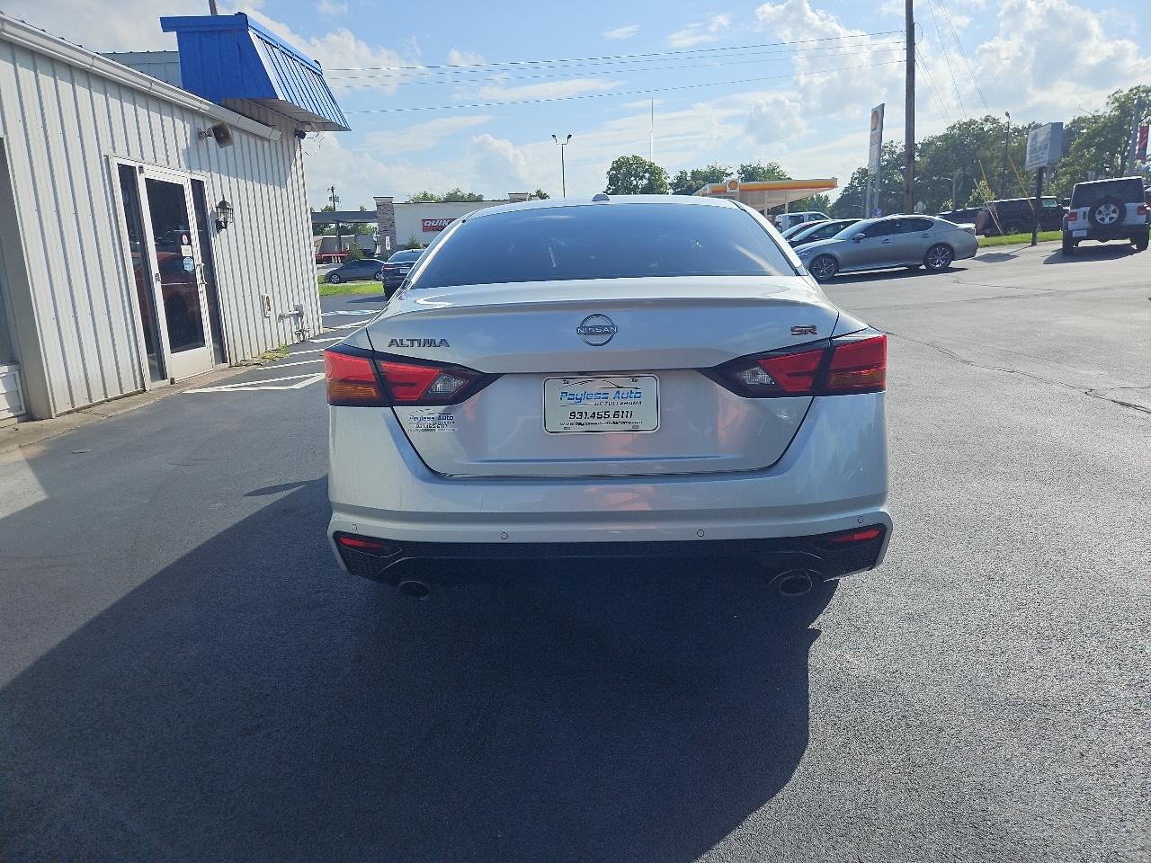 Nissan Altima  2024