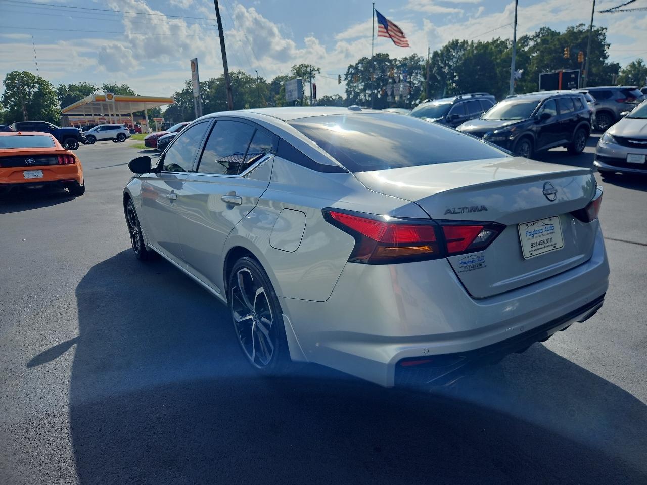 Nissan Altima  2024