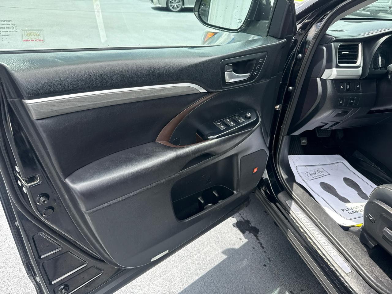Toyota Highlander  2017