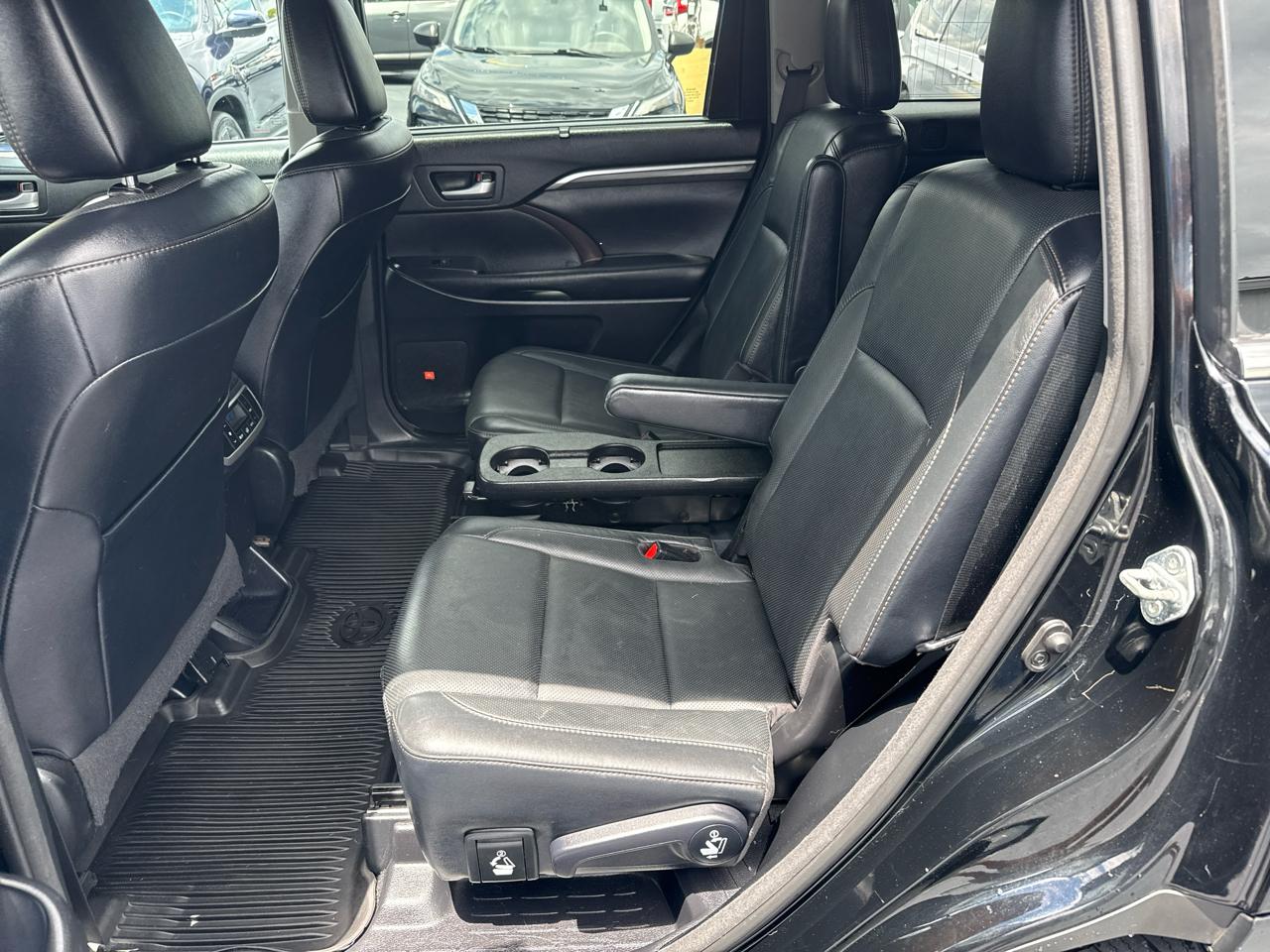 Toyota Highlander  2017