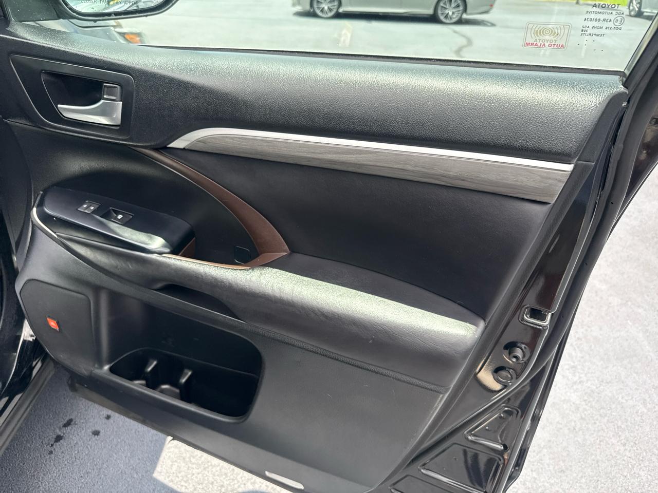 Toyota Highlander  2017