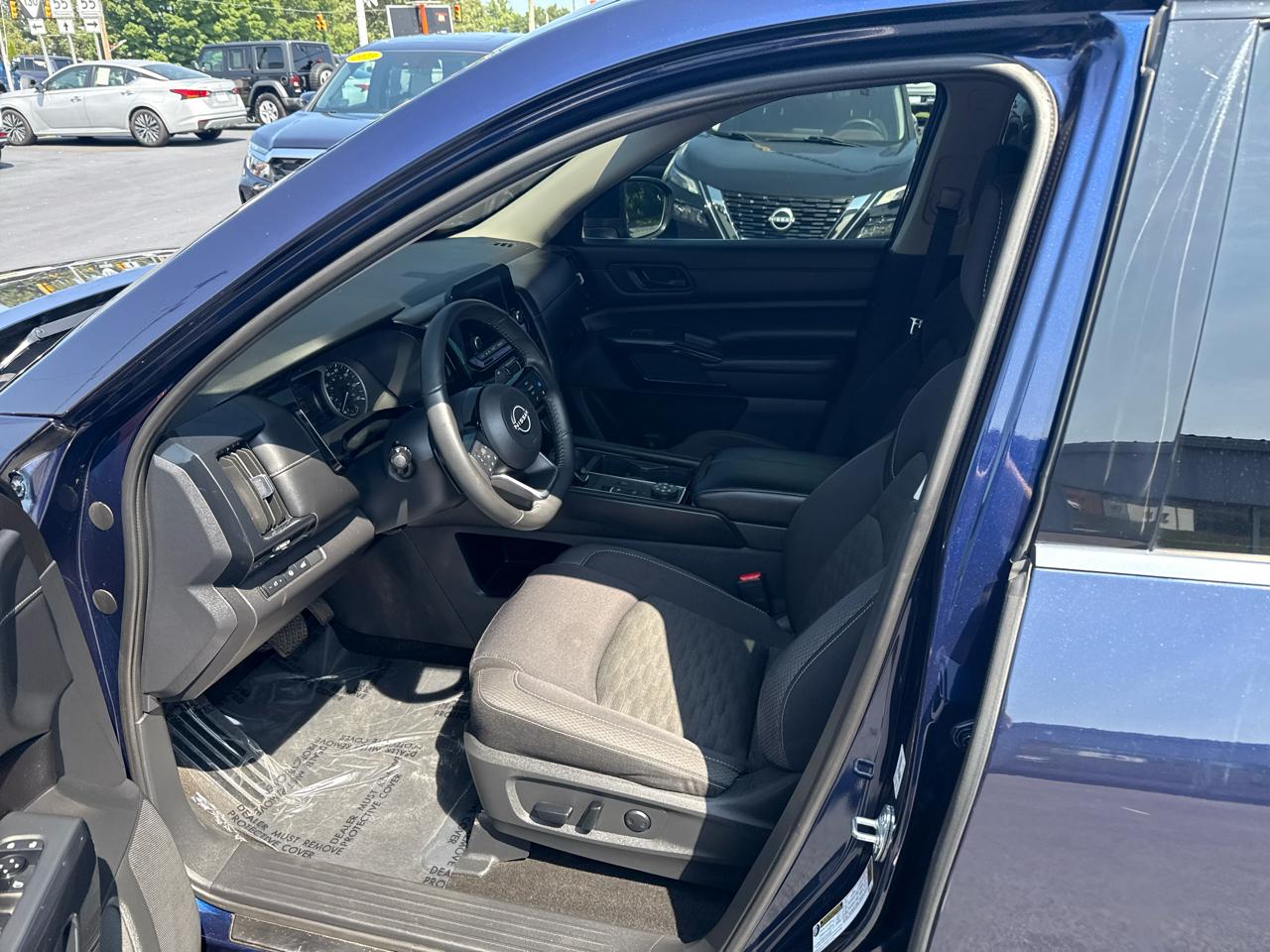 Nissan Pathfinder  2023
