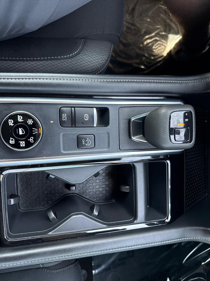 Nissan Pathfinder  2023