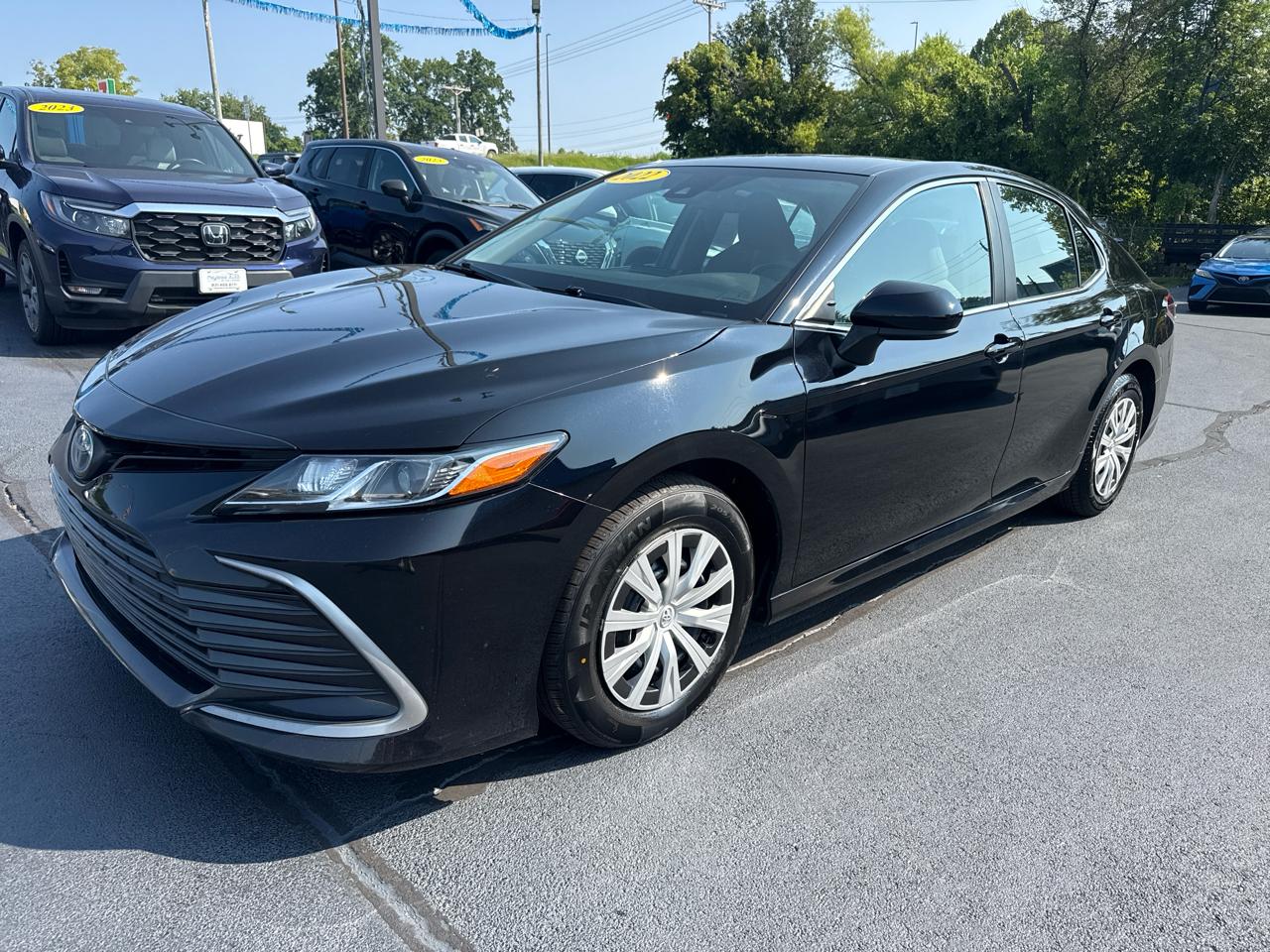 Toyota Camry Hybrid  2022