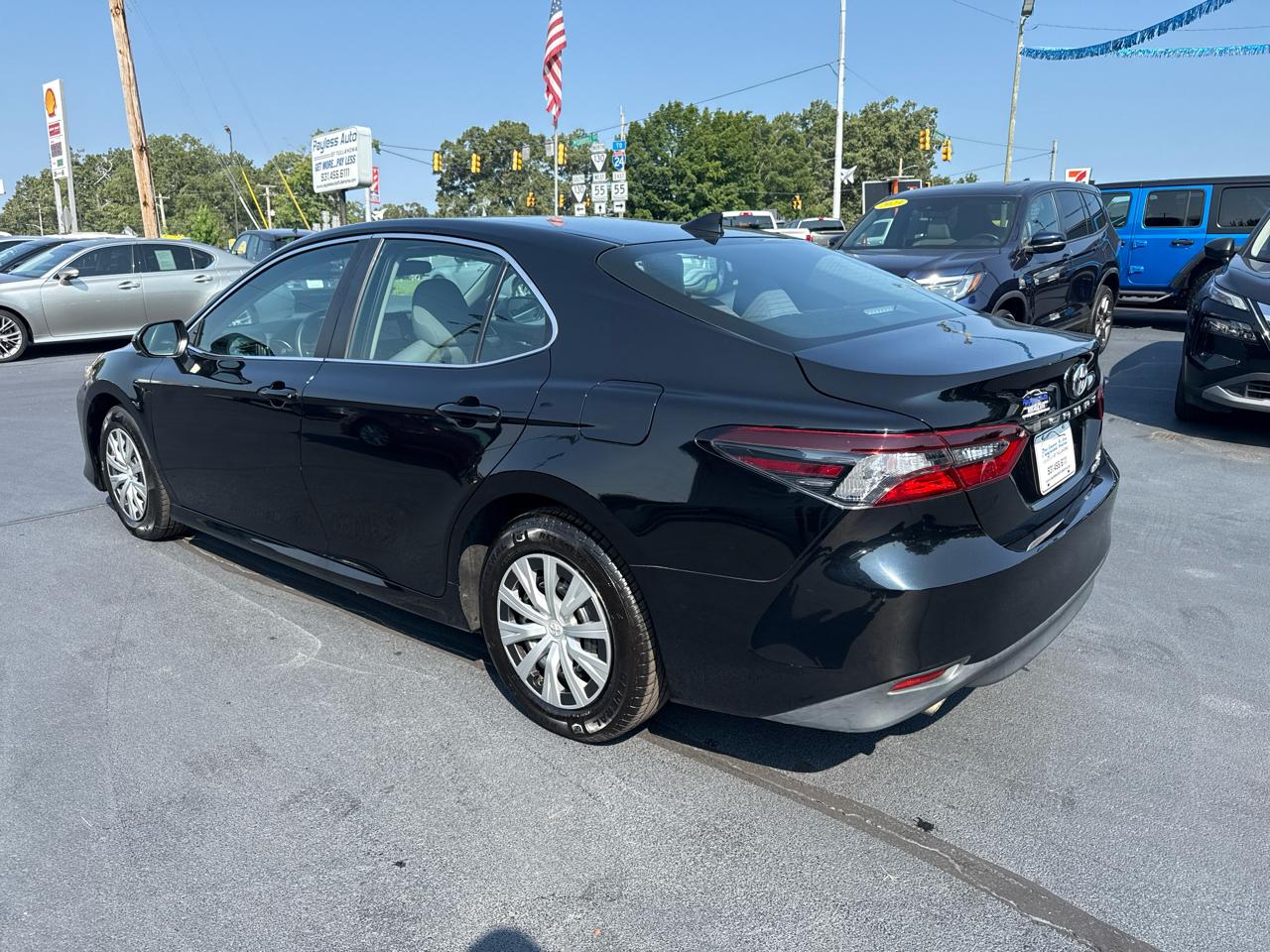 Toyota Camry Hybrid  2022