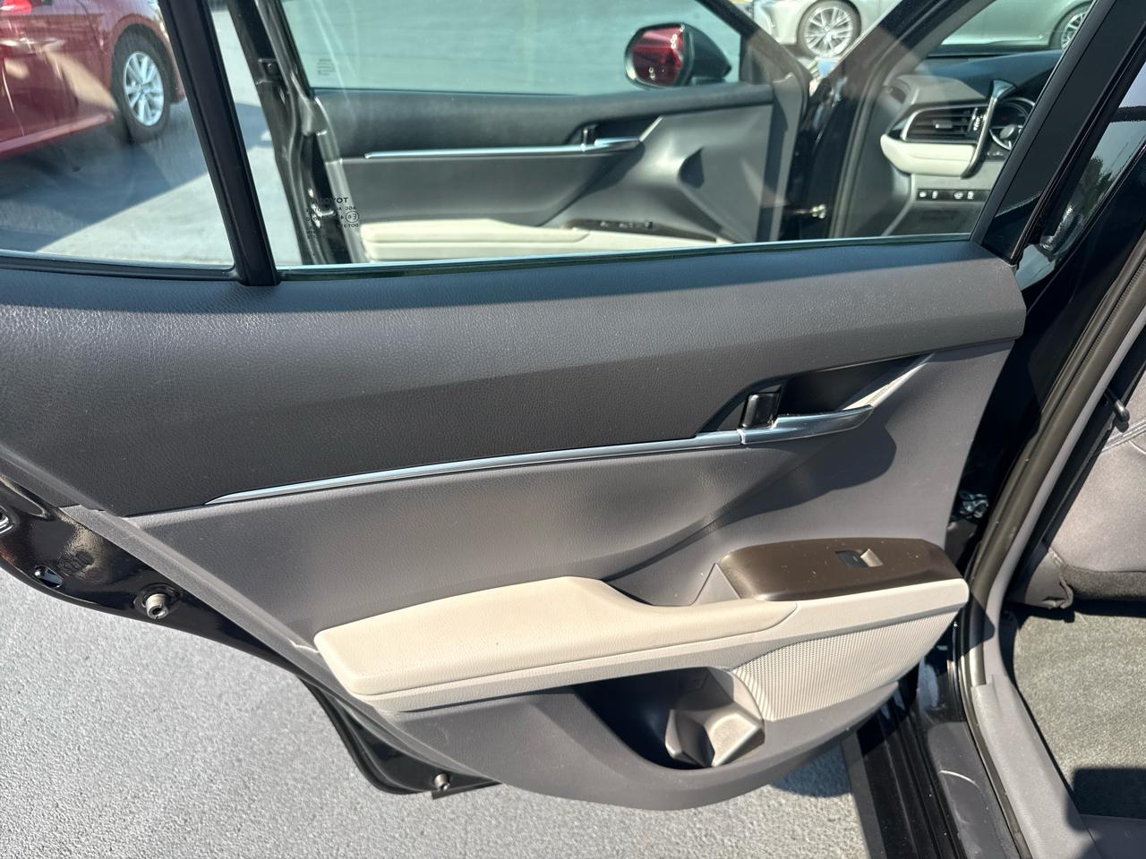 Toyota Camry Hybrid  2022