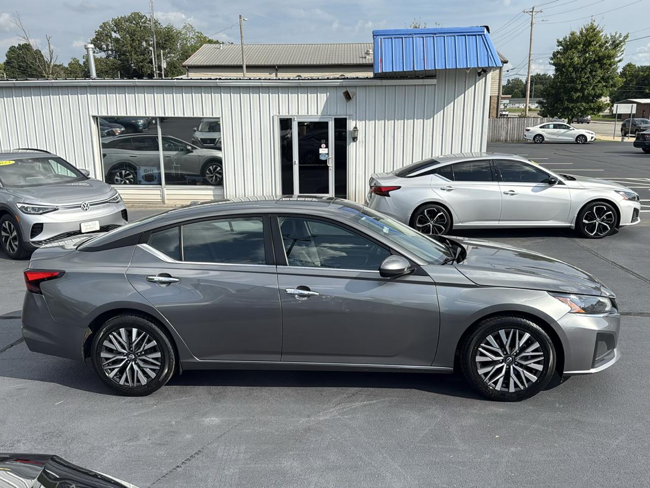 Nissan Altima  2023